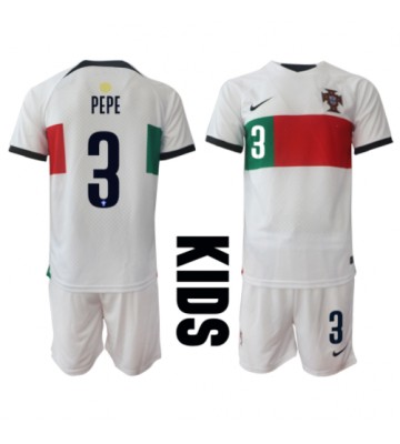 Portugal Pepe #3 Replika Babytøj Udebanesæt Børn VM 2022 Kortærmet (+ Korte bukser)